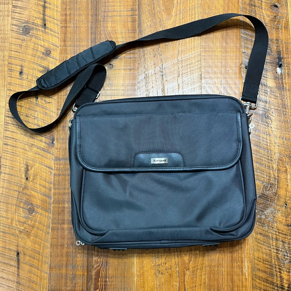 Targus Laptop Briefcase